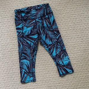 Lululemon tight stuff crop teal palm luxtreme NWOT